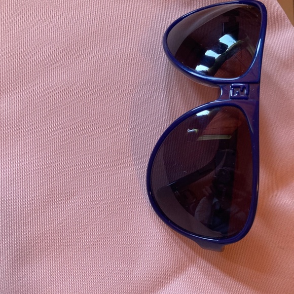 Fendi sunglasses - Picture 4 of 4